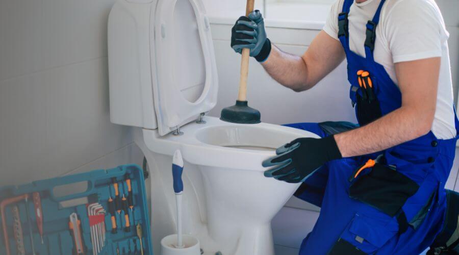 Local expert plumbing services in Livermore Falls, ME